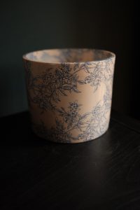 Lazzaro Vintage Foliage ceramic planter by Ivyline with a textured leaf pattern in neutral tones, 15cm wide and 13cm tall.