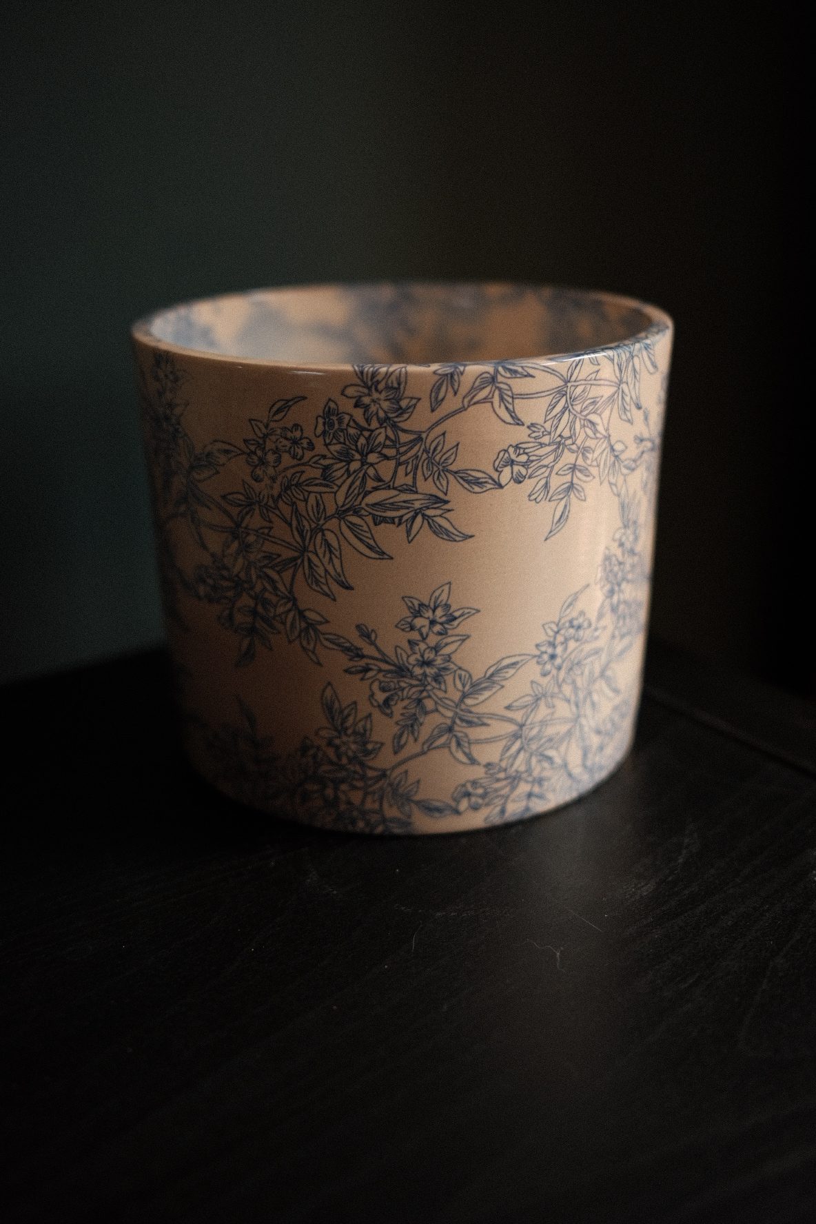 Lazzaro Vintage Foliage Planter