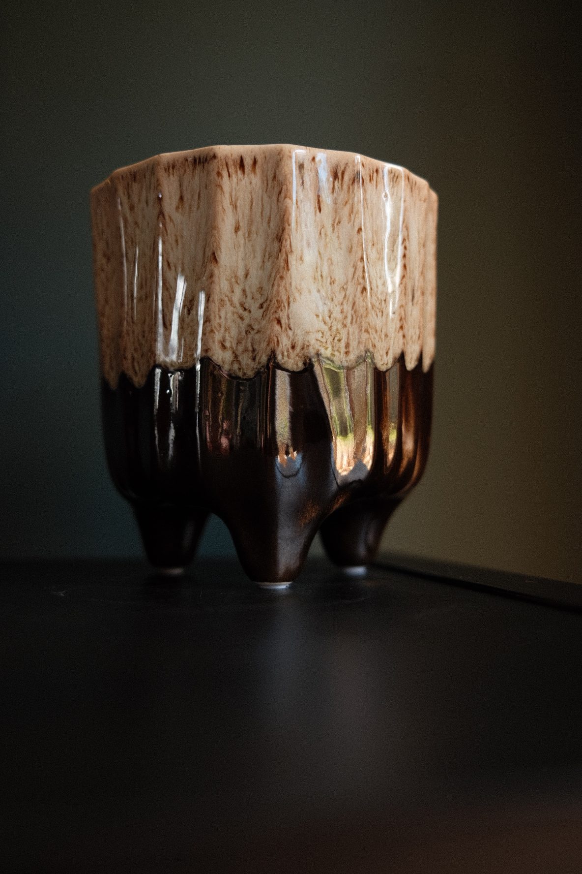 Neve Tripod Glazed Ceramic Planter